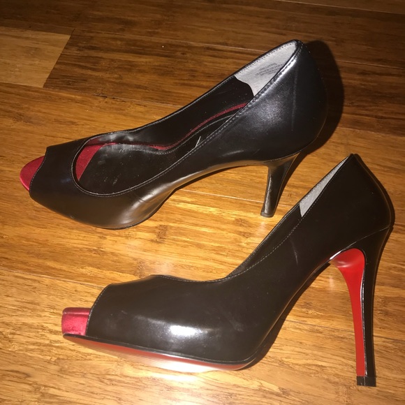 nine west red bottom heels